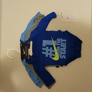 NWT: NIKE 3 pack Bodysuits (onesies)